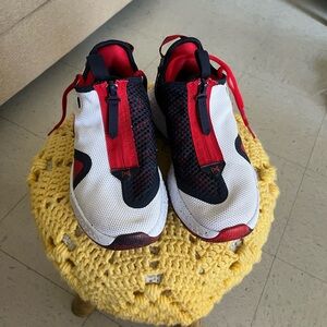 Nike Air Shoes Size 4.5